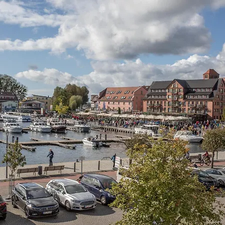 Apartment Backbord In Der Warener Altstadt